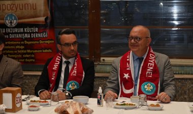 Başkan Cengiz Ergün, Turgutlu’da Erzurumluların İftar Sofrasına Konuk Oldu.