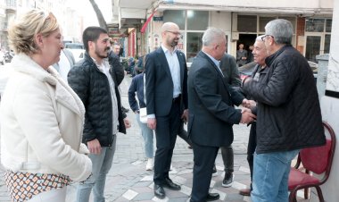 İYİ Partili Akhisar Belediye Başkan Adayı Doğan, seçim çalışmalarını merkezde sürdürdü