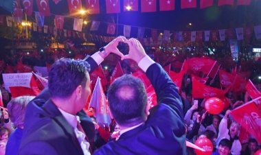 Akhisar Halkı "DUTLULU İLE DEVAM" Dedi