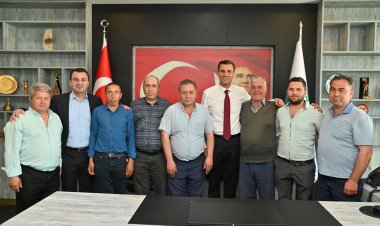 Başkan Ferdi Zeyrek, “Halkımıza Her Zaman Kapılarımız Açık”