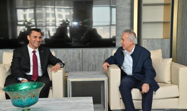 Duayen Gazeteci Yavuz Donat’tan Başkan Ferdi Zeyrek’e tebrik ziyareti