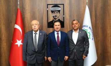 Başkan Aras’tan Muhtarları Birleştiren Hamle