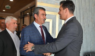 Mahsuller İçin Yeni Pazarlar Bulunacak, Manisa Çiftçisi Zenginleşecek