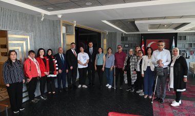 Başkan Ferdi Zeyrek, “Engelsiz bir yaşamı Manisa’da hayata geçireceğiz”