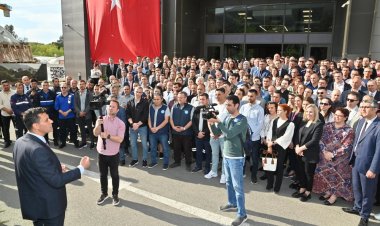 Başkan Ferdi Zeyrek’ten Memur ve Sözleşmeli Personele Tavan Ücret Müjdesi
