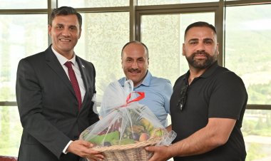 “Bizim Hal Esnafımız İlk Kez Bu Kadar Neşeli ve Mutlu”