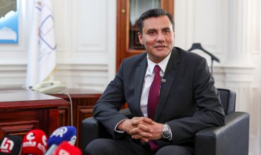 CHP Genel Başkanı Özel'den EBB Başkanı Zeyrek'e Tebrik Ziyareti