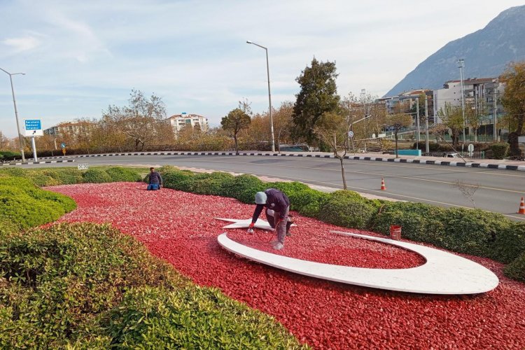 Büyükşehir, Peyzaj Çalışmalarıyla Şehir Güzelliğini Artırıyor