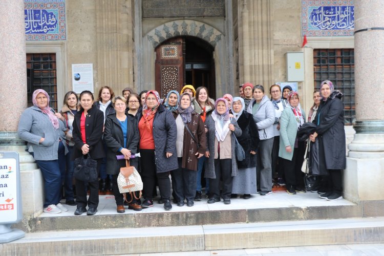 Köprübaşılı Kadınlar Manisa’yı Adım Adım Gezdi