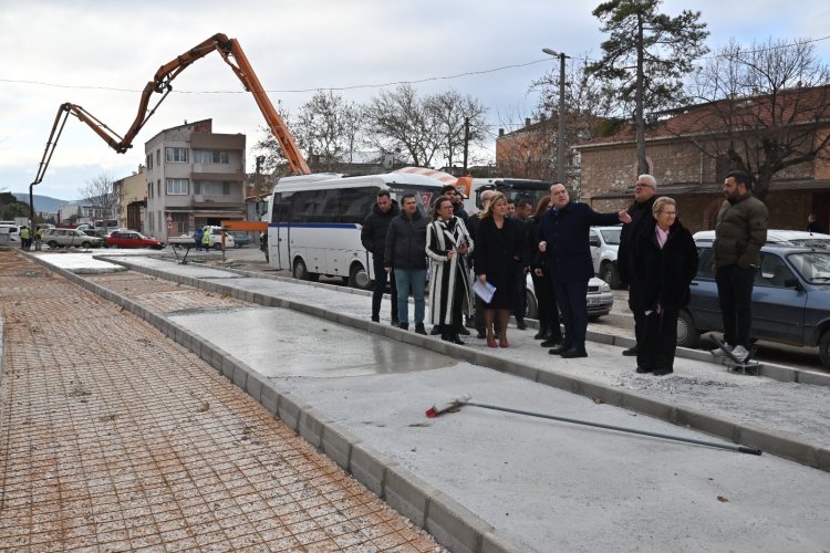 Akhisar’ın Çehresi Değişiyor, Eski Tren Yolu Cazibe Merkezine Dönüşüyor