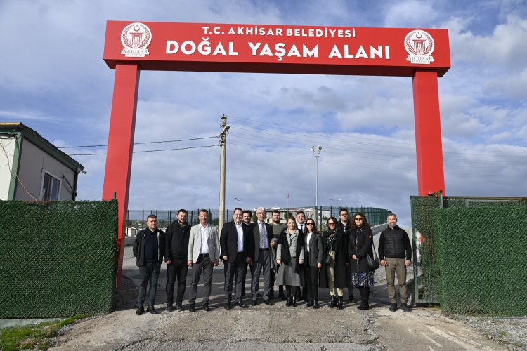 Büyükşehir Sokak Hayvanları Komisyonu Akhisar’da Toplandı