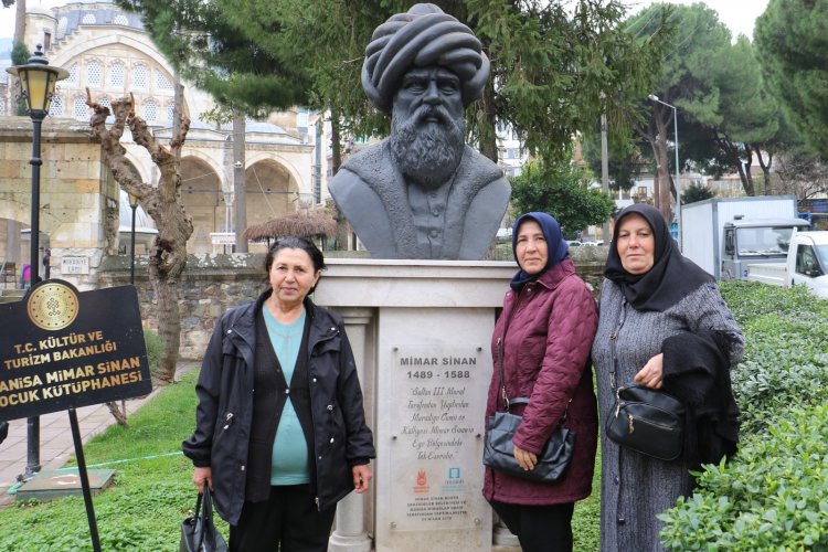 Saruhanlılı Kadınlar Manisa’yı Adım Adım Gezdi