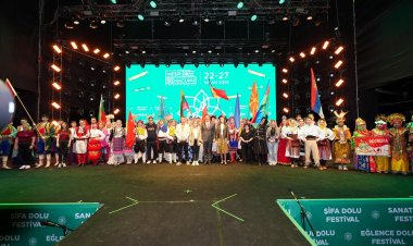 Festival’de Kültür ve Nostalji Dolu Unutulmaz Gece