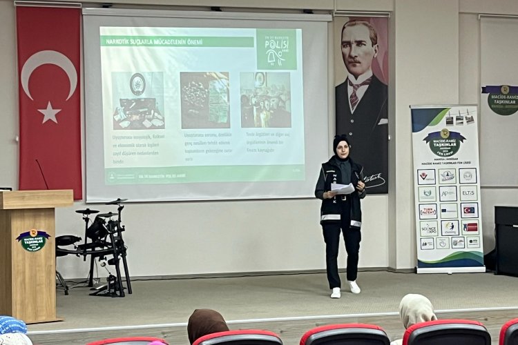 HALK EĞİTİMİ MERKEZİ MÜDÜRLÜĞÜNDEN BAĞIMLILIKLA MÜCADELE EĞİTİMİ