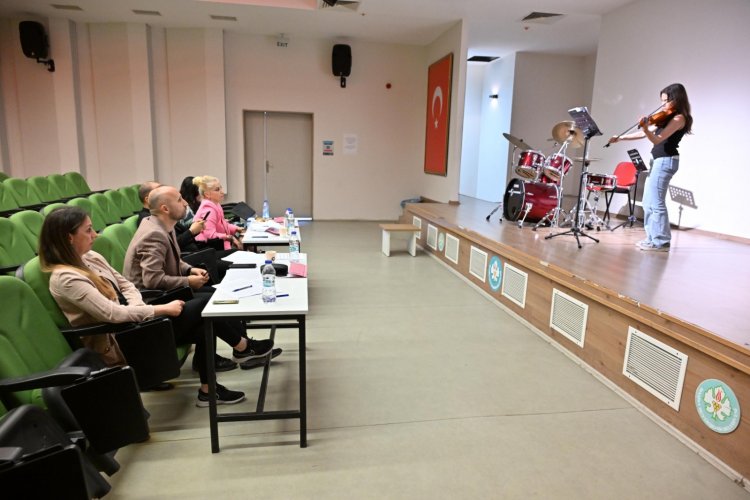 Manisa Büyükşehir Belediyesi Gençlik Senfoni Orkestrası’nın seçmeleri tamamlandı