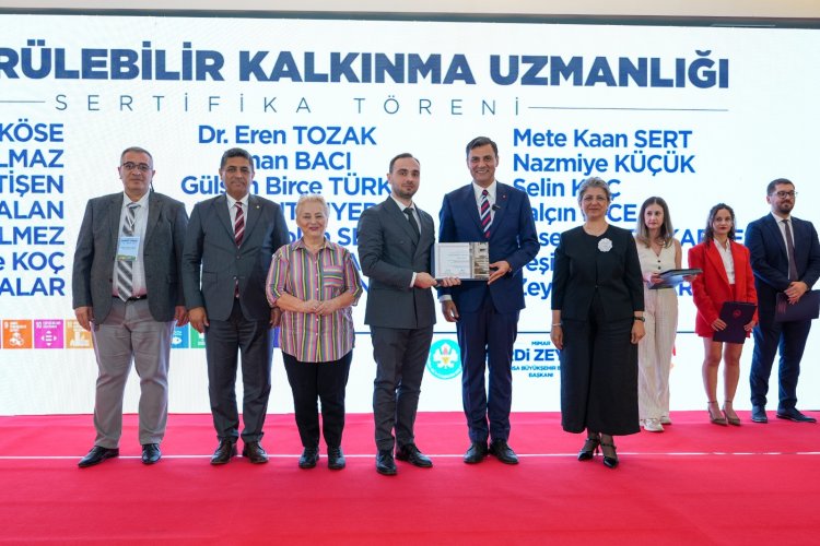 Başkan Zeyrek: “Zirvede ortaya çıkan fikirler, Manisa’nın geleceği için bir eylem rehberine dönüşecek”