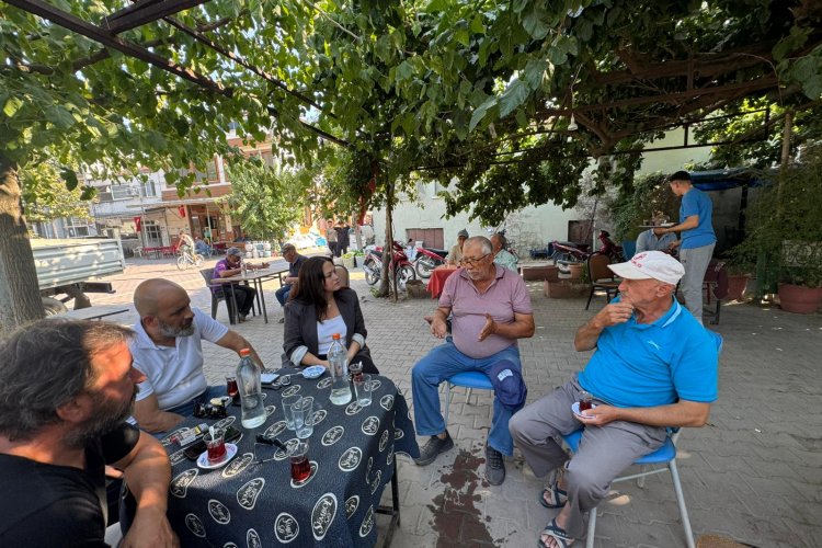 İYİ Parti Şehzadeler İlçe Başkanlığı mahalle ziyaretleri kapsamında bu hafta Hacıhaliller mahallesini ziyaret etti.