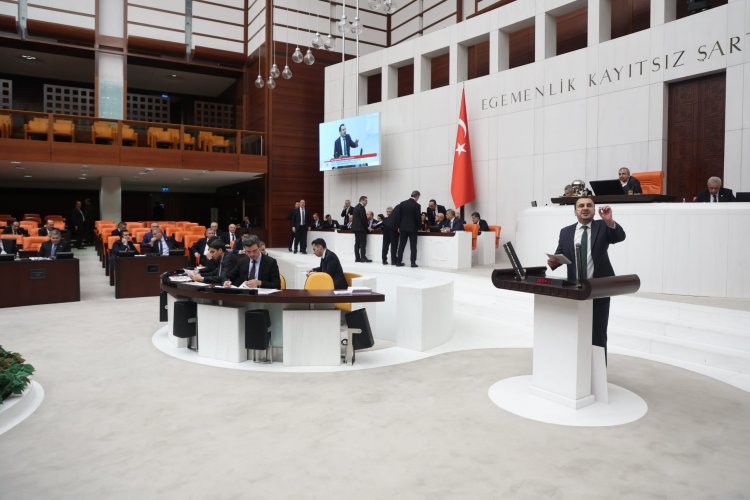 CHP’Lİ BAŞEVİRGEN ASGARİ ÜCRETTEKİ ERİMEYE DİKKAT ÇEKTİ: “İKTİDAR ZAM VERMİYOR İŞÇİNİN CEBİNDEN ÇALIYOR, YILIN İLK YARISINDA ASGARİ ÜCRETLİNİN ENFLASYON KAYBI 3 BİN 685 TL”