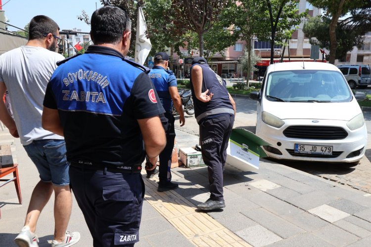 Büyükşehir’den Ahmetli’de Kaldırım İşgallerine Denetim