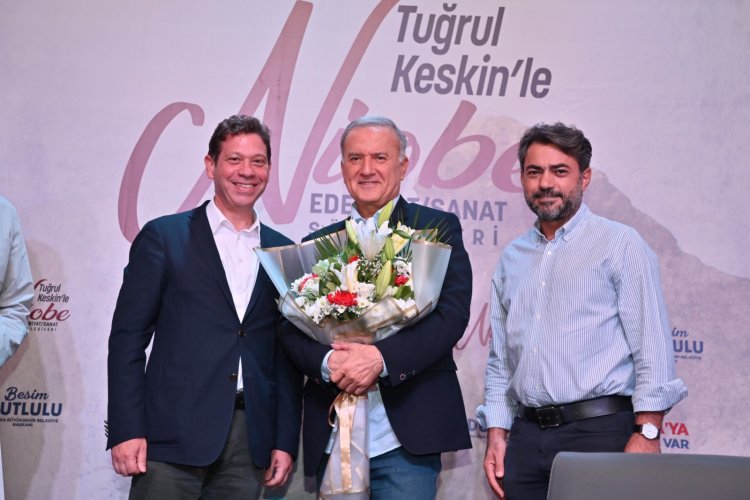 Murathan Mungan Manisa’da Sanatseverlerle Buluştu