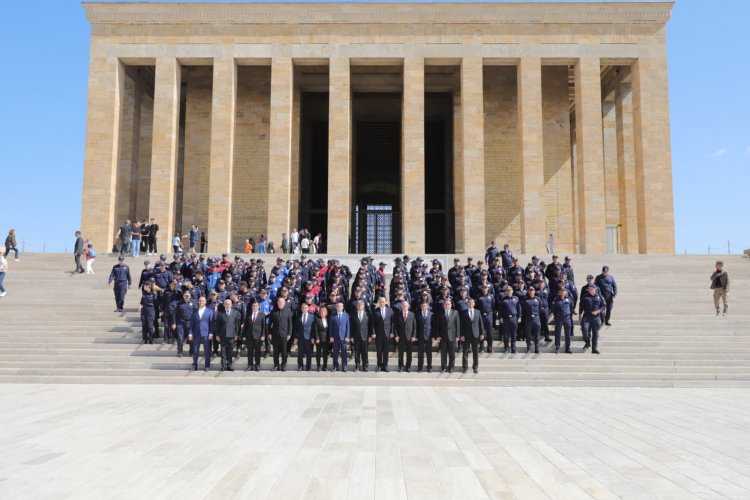 Manisa İtfaiyesinden Haftaya Yakışır Kutlama:  Anıtkabir Ziyareti, Sergiler, Bilgilendirme ve Tatbikat
