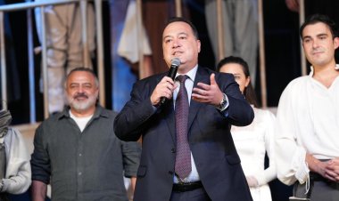 Başkan Dutlulu, "Romeo ve Juliet" Gösterisini Manisalılarla Birlikte İzledi