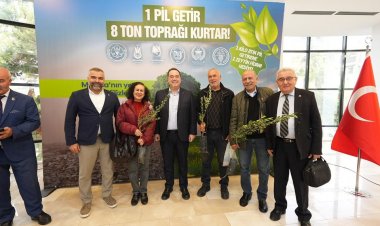 Büyükşehir’den Örnek Çevre Projesi: Atık Pil Getirene Zeytin Fidanı