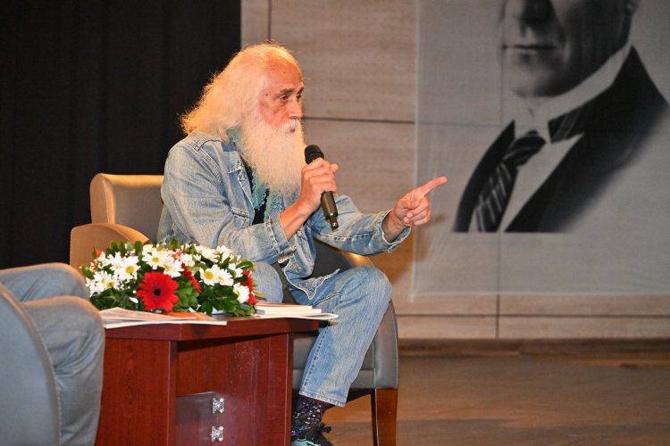 Usta Sanatçı Suavi, Manisalılarla Buluştu