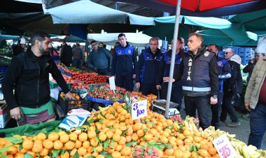 Perşembe Pazarı’nda ‘Hoş Geldin Masası’ Hizmete Girdi