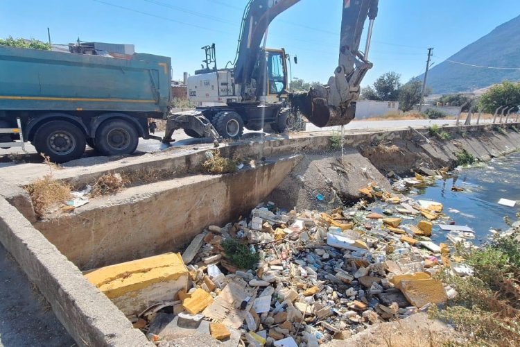 Bozköy Deresi’nde 150 Kamyonluk Dev Temizlik