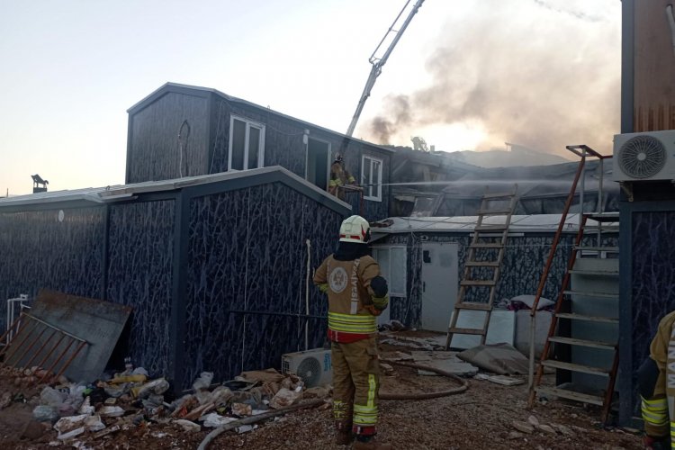 İşçi Konteynerinde Çıkan Yangın Kontrol Altına Alındı