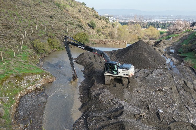 Altı Mahalleyi İlgilendiren Kırtık Deresi Yeniden Temizlendi