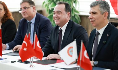 Manisa Büyükşehir’den Soma’nın Isınma Sorununa Tarihi Adım Doğalgaz için İmzalar Atıldı