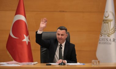 Akhisar Belediyesi 2026 yılı Nisan Ayı olağan meclis toplantısı Akhisar Belediye Başkanı Ekrem Kayserili başkanlığında belediye meclis salonunda gerçekleştirildi.Toplantıda 16 gündem maddesi görüşülerek karara bağlandı.