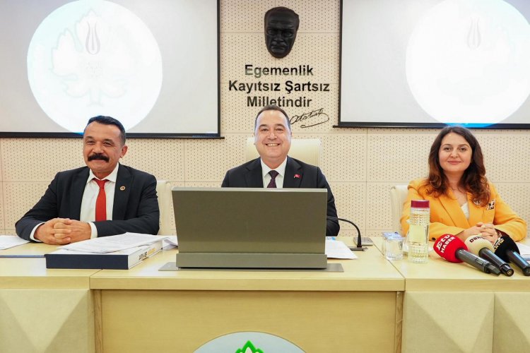 Mali Disiplin Meyvesini Verdi  Manisa Büyükşehir 2025’i Bütçede Fazlayla Kapattı