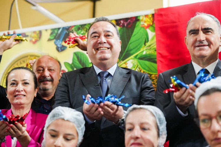 Manisa Şifa ve Sanatla Yeniden Doğdu: 486. Mesir Macunu Festivali Sona Erdi