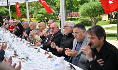 Dilek Mahallesi’nin Kahraman Şehitleri Dualarla Anıldı