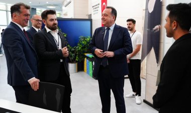 Akademi Manisa Gençlerle Buluştu