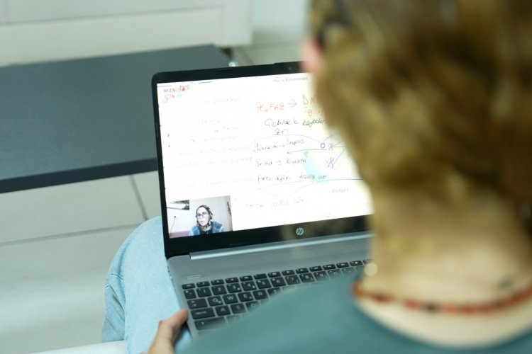 Büyükşehir Online Eğitim ile Öğrencileri Geleceğe Hazırlıyor