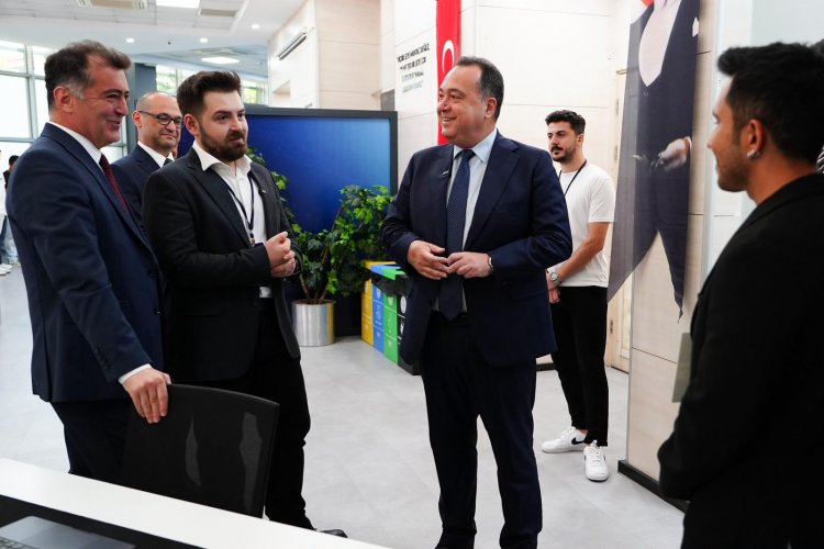 Akademi Manisa Gençlerle Buluştu