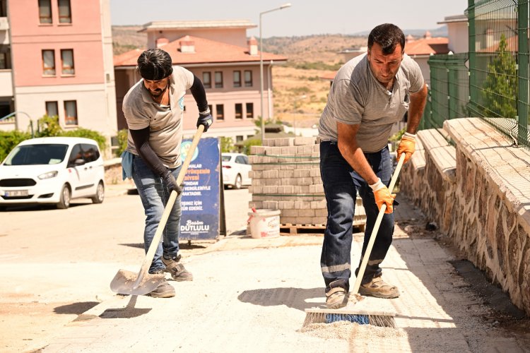 AkgedikMahallesi’nde Üstyapı Çalışmaları Hız Kesmeden Devam Ediyor