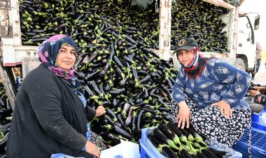 Manisa Büyükşehir BelediyesiAfetzede Çiftçinin Yüzünü Güldürdü
