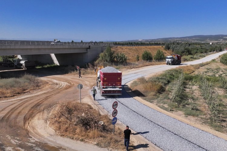 Manisa Büyükşehir’den Turgutlu&Saruhanlı Arasında 15 Kilometrelik Yol Çalışması