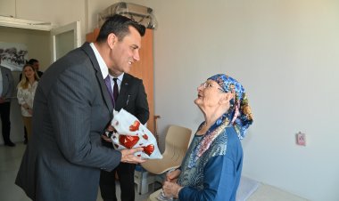 Başkan Zeyrek’ten, Huzurevi Sakinlerine Bayram Ziyareti