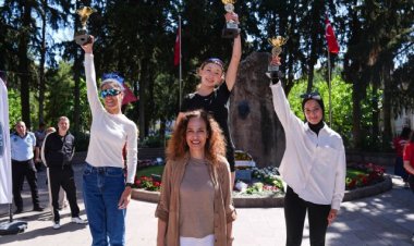 Özlem Işık, Zübeyde Hanım Koşusunda Kupa Kazandı