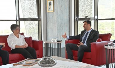 Başkan Ferdi Zeyrek Türkiye Alzheimer Derneği Manisa Şubesi’nin Yönetimini Konuk Etti