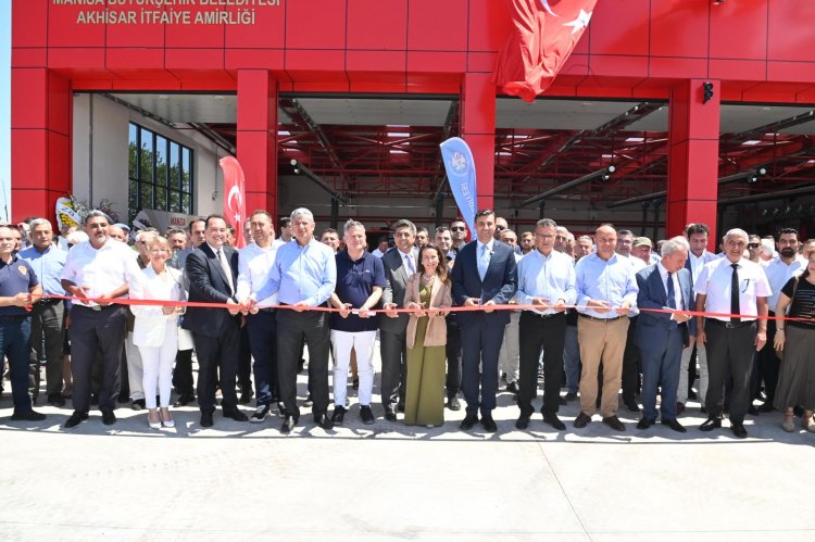 Akhisar İtfaiye Amirliği Açıldı, İlk Vakaya Yeni Binadan Çıkış Yapıldı