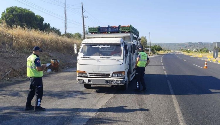 Büyükşehir Ekipleri kayıt dışıyla mücadelesini sürdürüyor