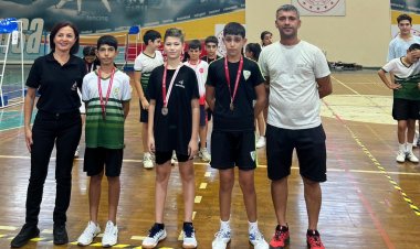 Manisa BBSK, Badminton’da Zafer Kupası’na Damga Vurdu
