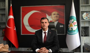 Başkan Zeyrek’ten 10 Kasım Mesajı, “‘Türkiye Cumhuriyeti’nin Bekçileri Olacağımıza Söz Veriyorum”